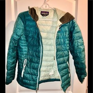 Patagonia hooded full zip down jacket